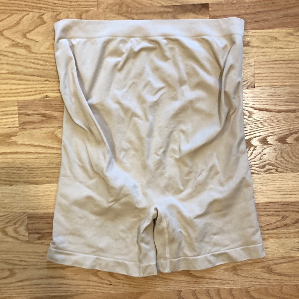 Motherhood Maternity 2X shaper